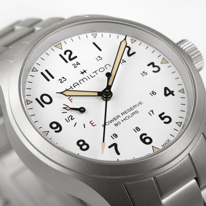 卡其陸戰系列動力儲存機械腕錶40毫米款 8