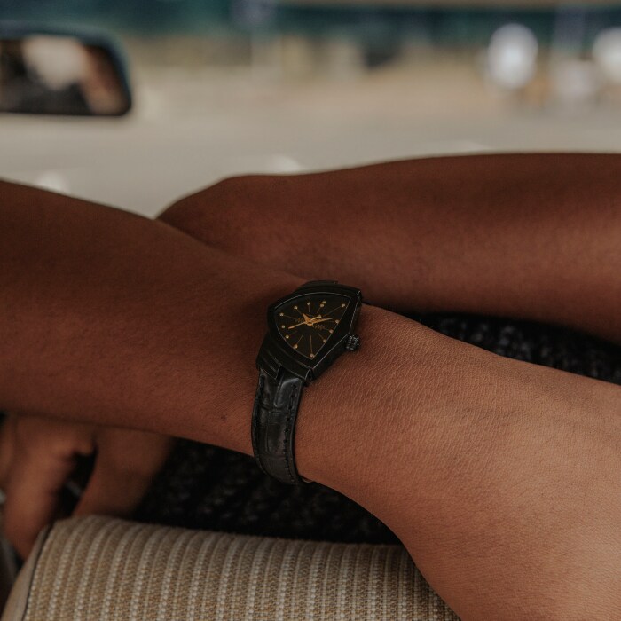 S Quartz 10