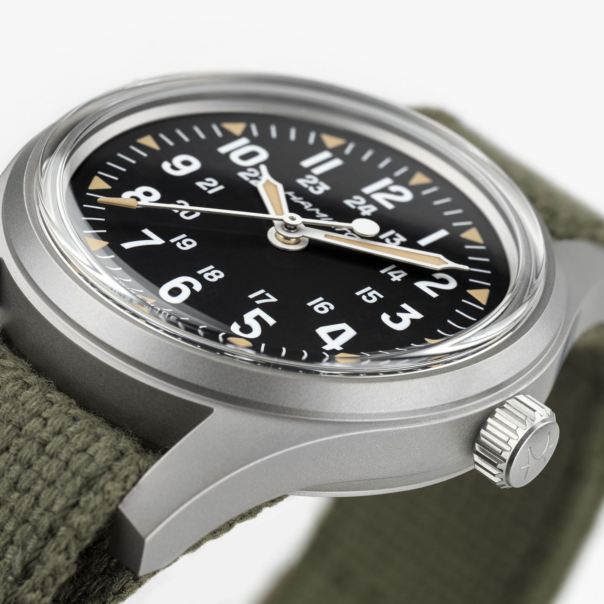 Hamilton-khaki-field-mechanical-watch-style-rave