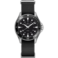 カーキ ネイビー Scuba Quartz | Hamilton Watch - H82241961