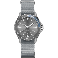 カーキ ネイビー Scuba Quartz | Hamilton Watch - H82211181