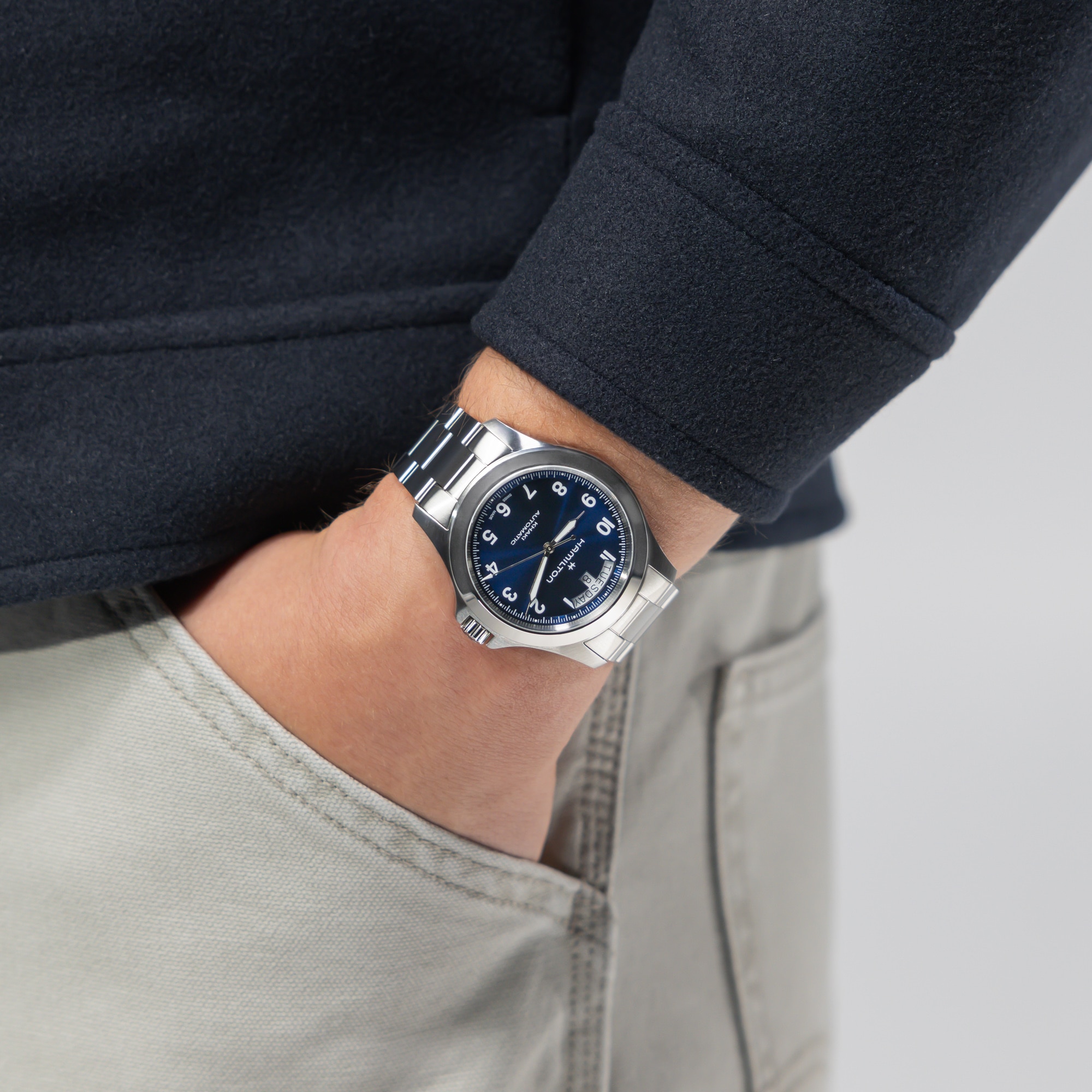 静112 / HAMILTON Khaki 腕時計 自動巻き デイト h64475140_wristshot.jpg