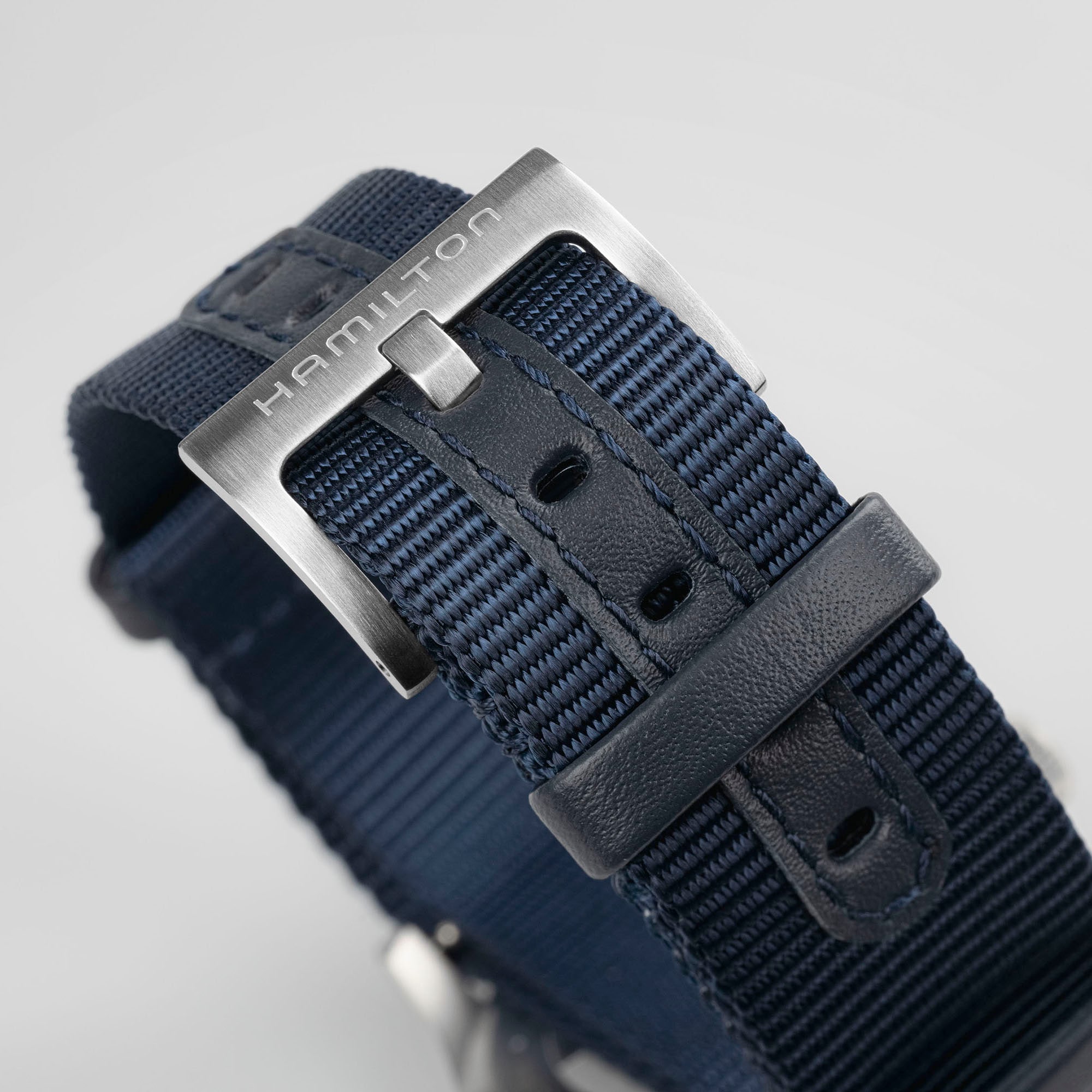 h69439940_detail2_lowresweb.jpg