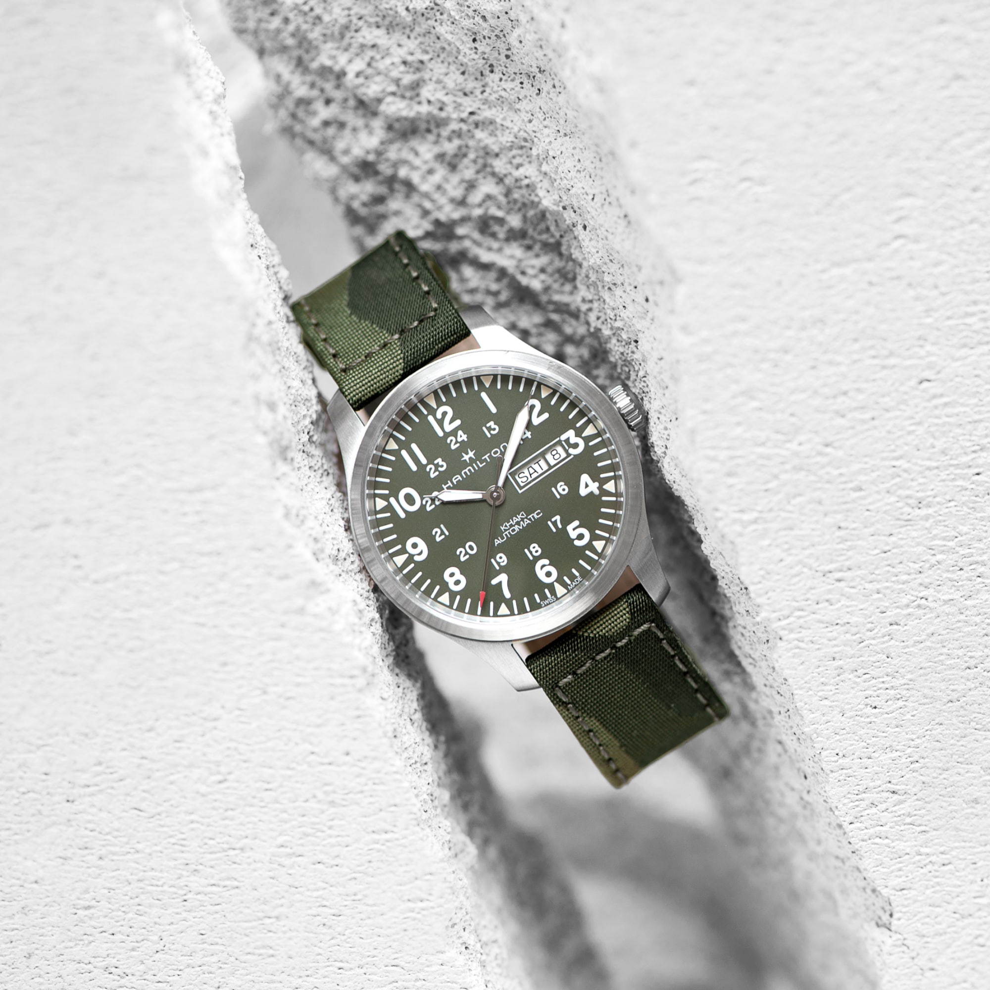 Khaki Field Automatic Watch Day Date - Green Dial - H70535061