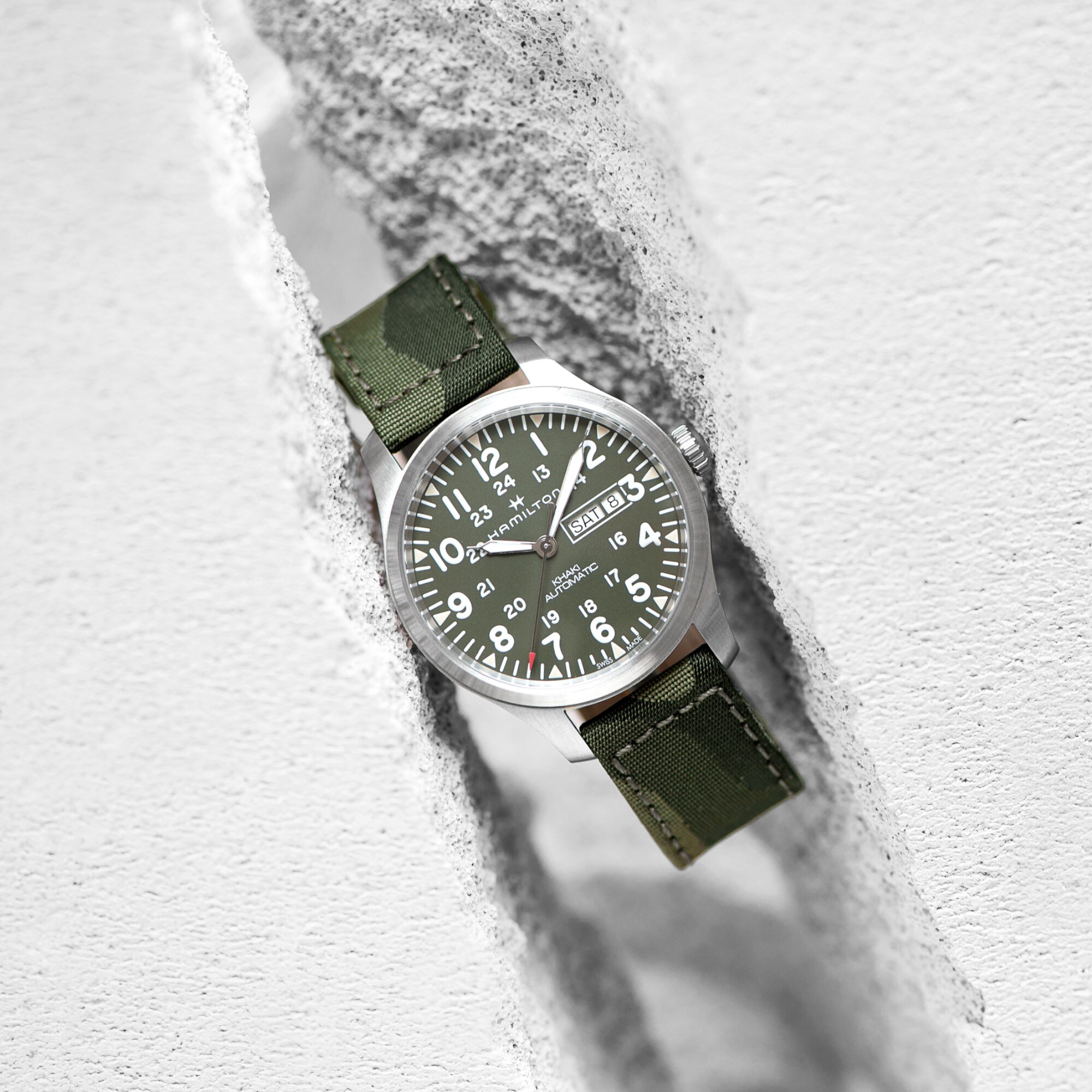 Khaki Field Automatic Watch Day Date - Green Dial - H70535061