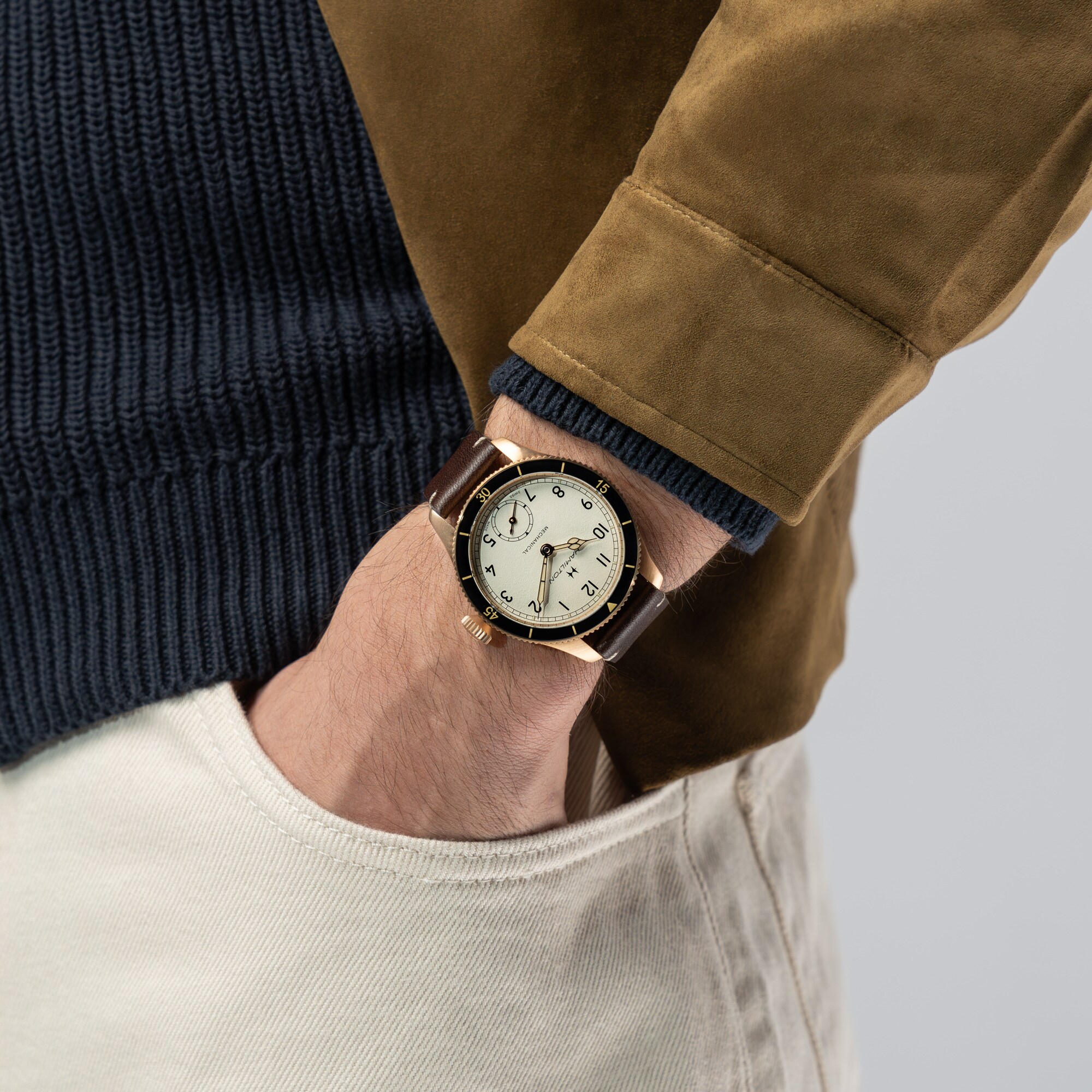 カーキ アビエーション Pilot Pioneer Mechanical Bronze 43mm