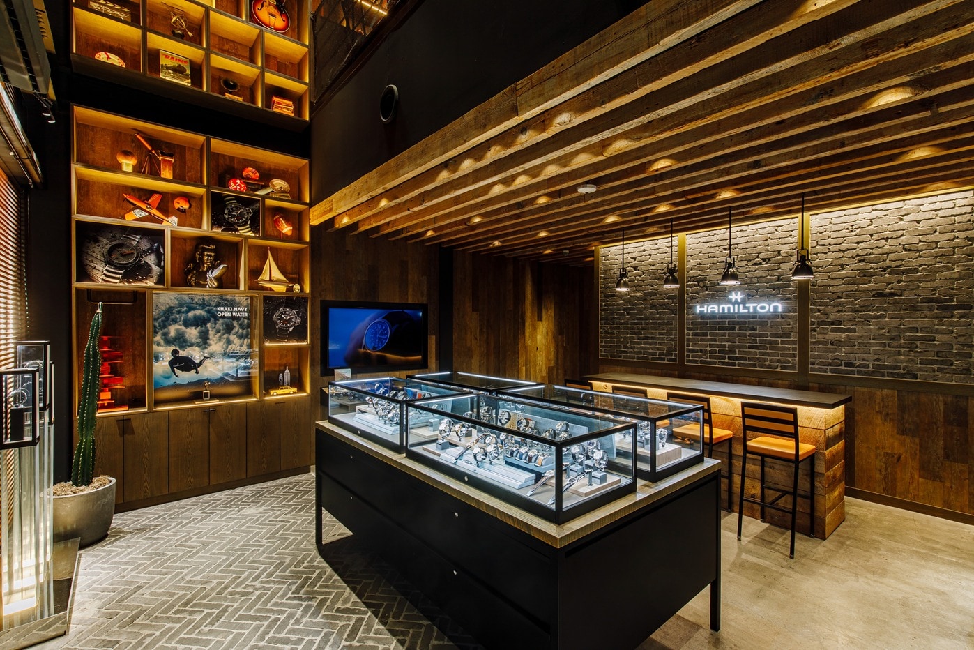 ハミルトンブティック 東京キャットストリート（直営旗艦店）