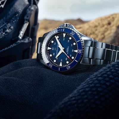 UNE MONTRE DE SPORT ESTIVALE POUR LA MER