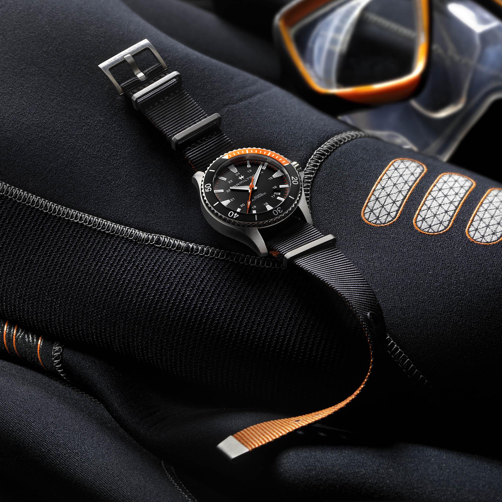 hamilton khaki scuba diver